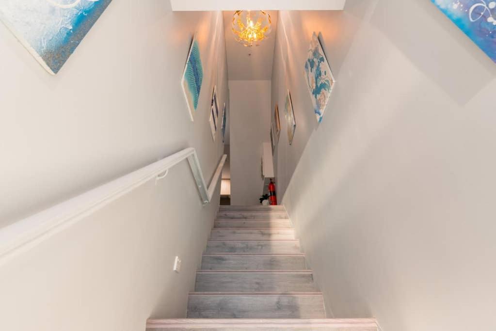 Elegant Double Ensuite Room - Ac - 1Min To Central - Closely Located To Almost Sydney Must Seen Spots Buitenkant foto
